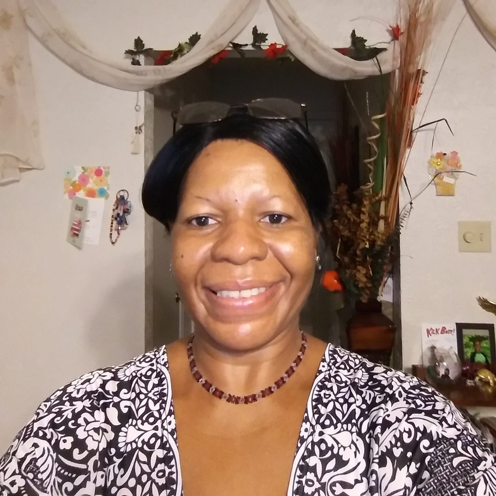 Meet your Posher, Joeann